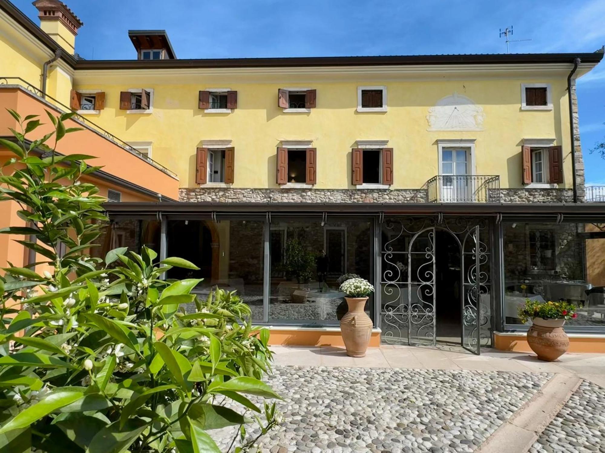 Corte Impero Hotel & Restaurant Affi Exterior photo